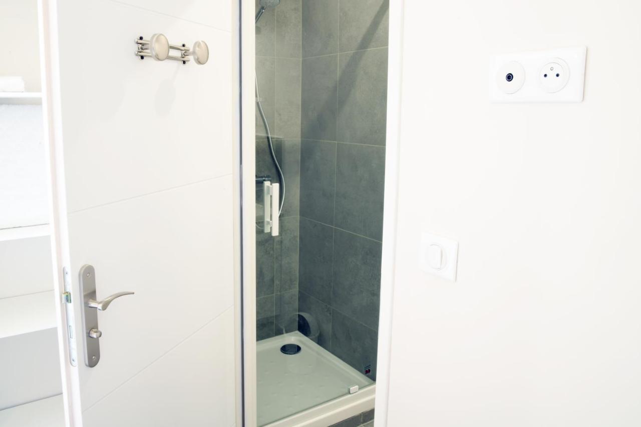 Апартаменти T2 - 28M2 Avec Cour Et Stationnement, Wifi Et Linge Fournis Ангулем Екстер'єр фото