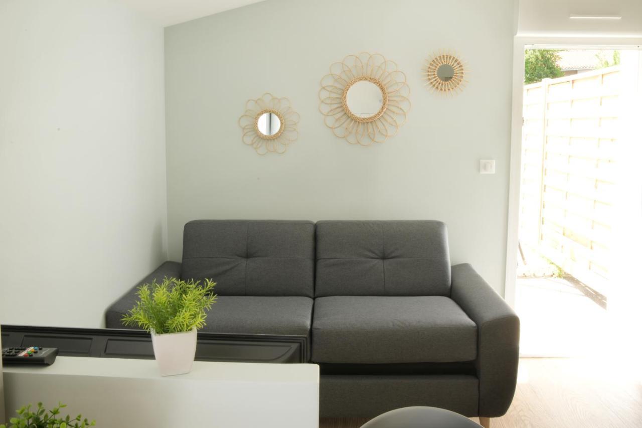 Апартаменти T2 - 28M2 Avec Cour Et Stationnement, Wifi Et Linge Fournis Ангулем Екстер'єр фото