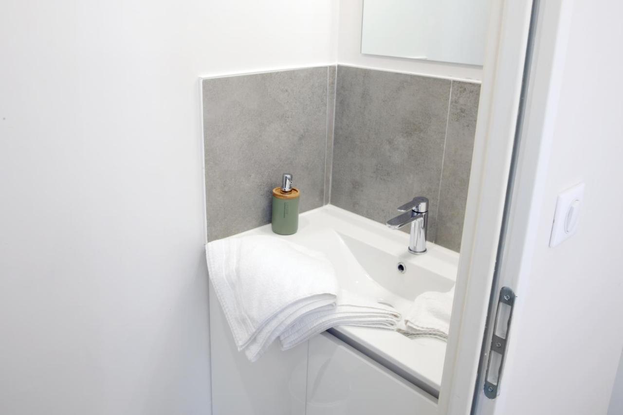 Апартаменти T2 - 28M2 Avec Cour Et Stationnement, Wifi Et Linge Fournis Ангулем Екстер'єр фото